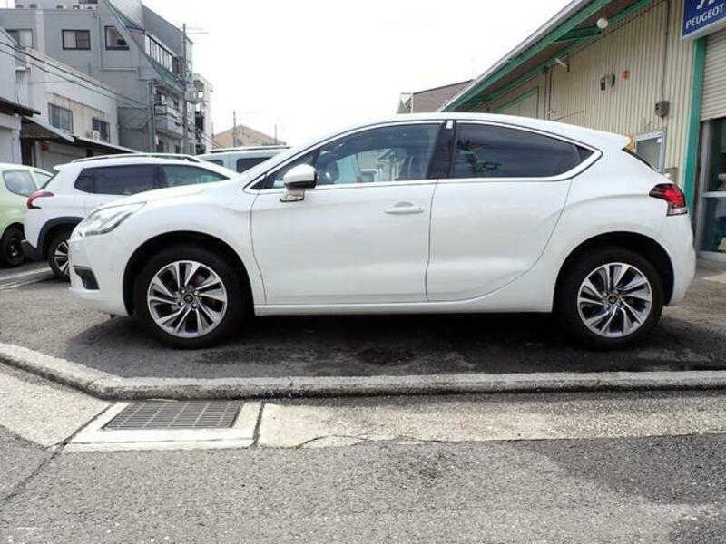 DS4