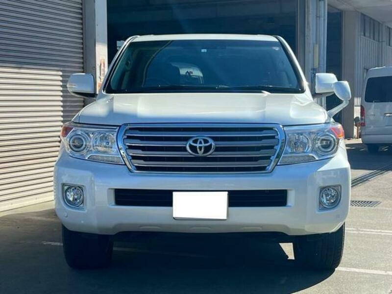LAND CRUISER
