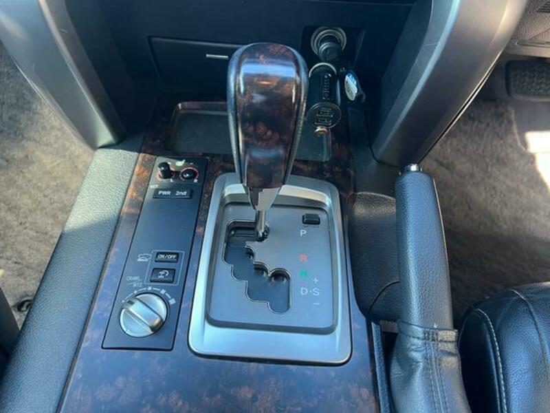 LAND CRUISER