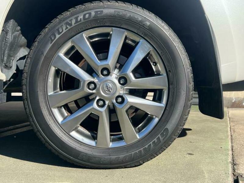 LAND CRUISER