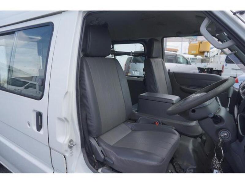 BONGO VAN