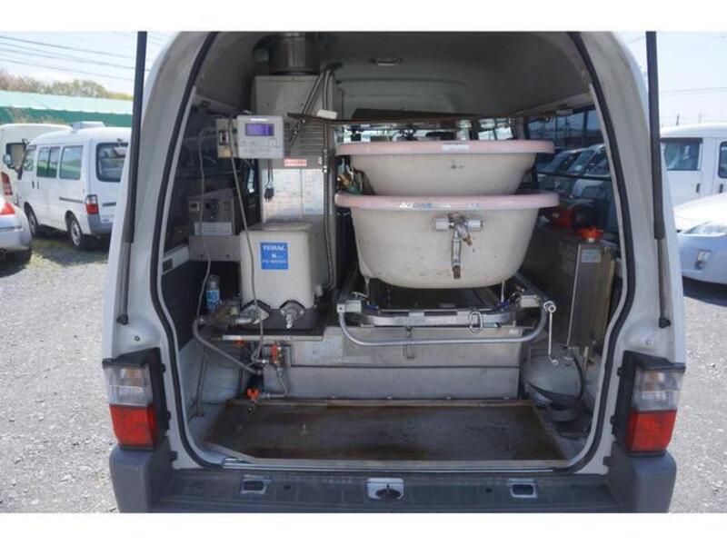 BONGO VAN