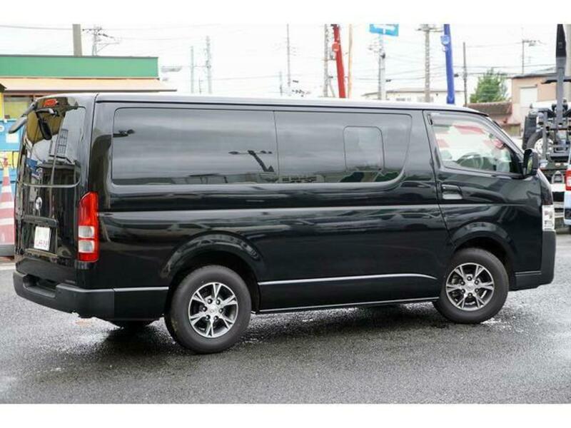 HIACE VAN