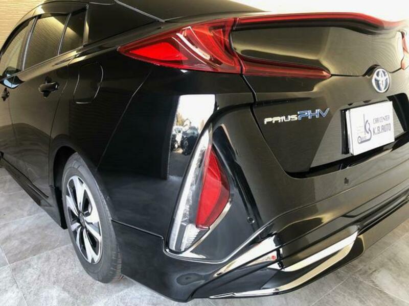 PRIUS PHV