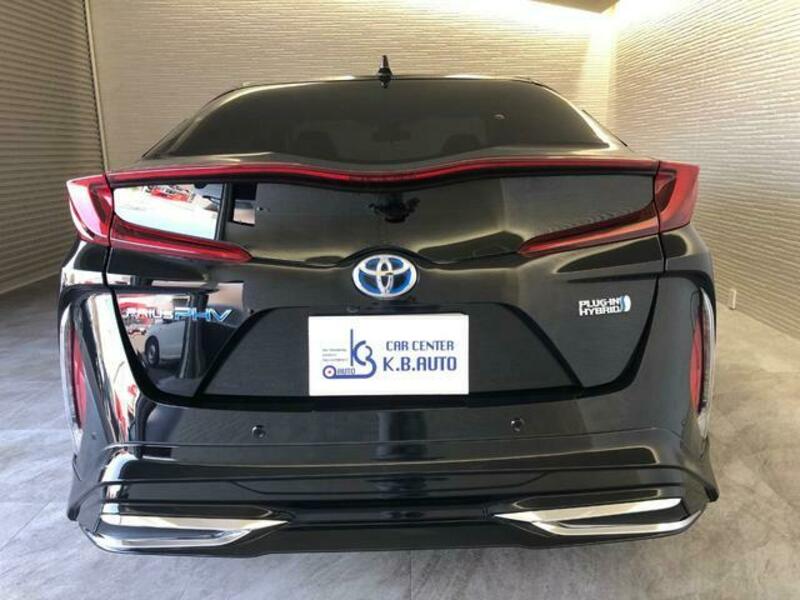 PRIUS PHV