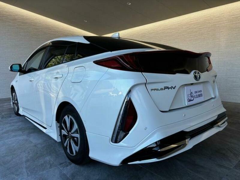 PRIUS PHV