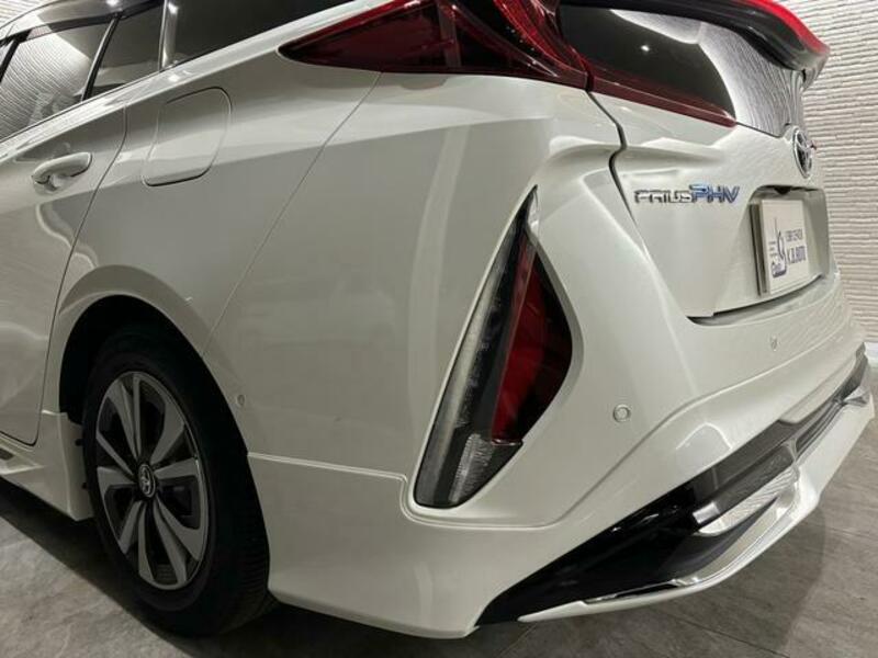 PRIUS PHV