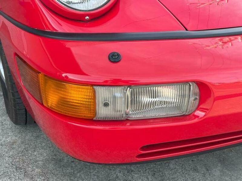 911