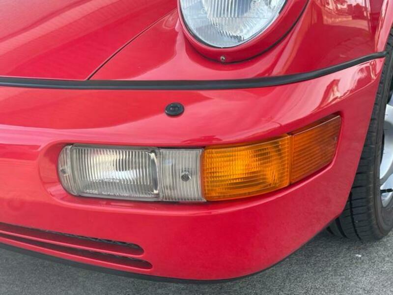 911