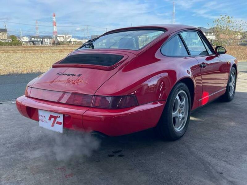 911