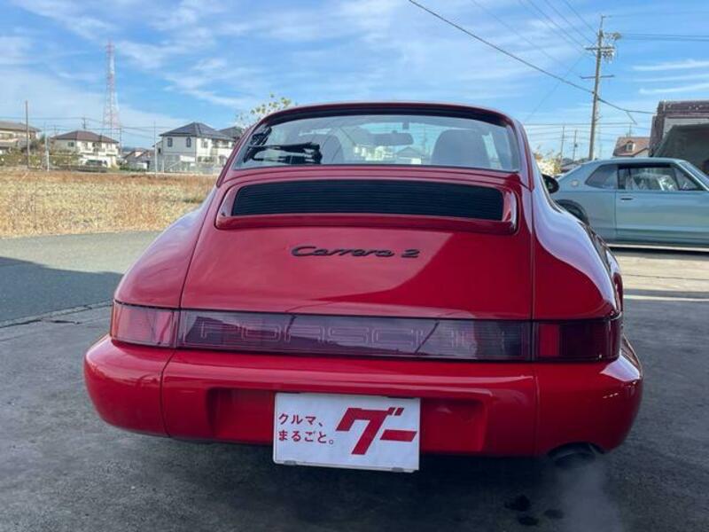 911