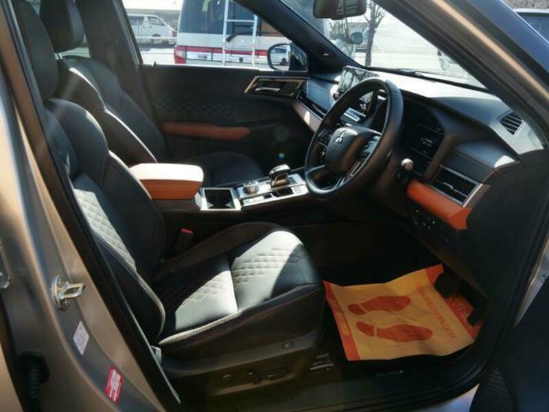 OUTLANDER PHEV