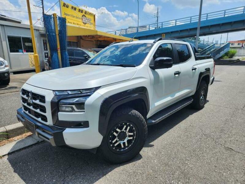 MITSUBISHI TRITON
