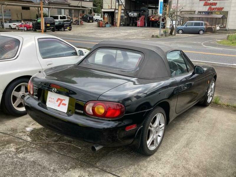 ROADSTER