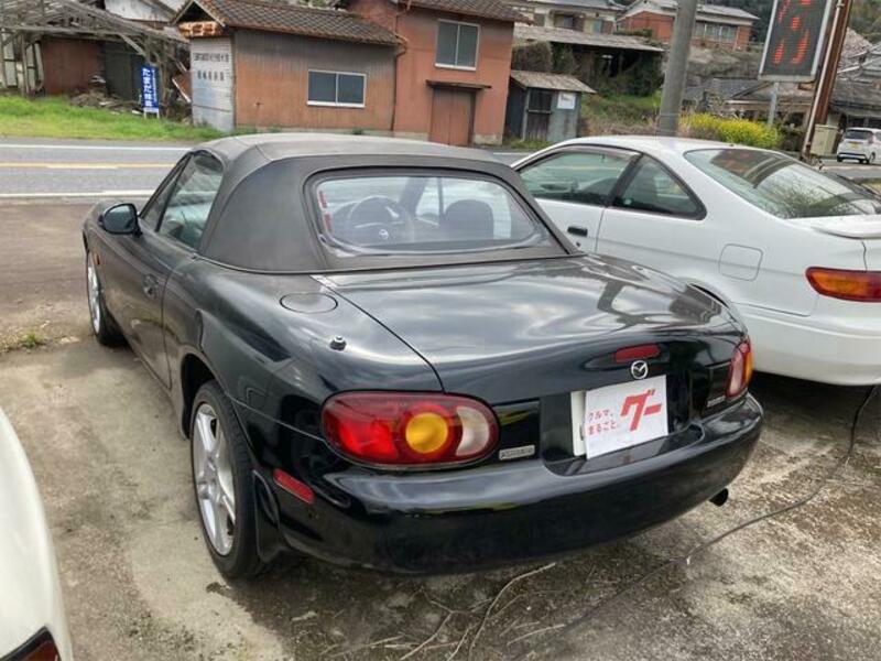 ROADSTER