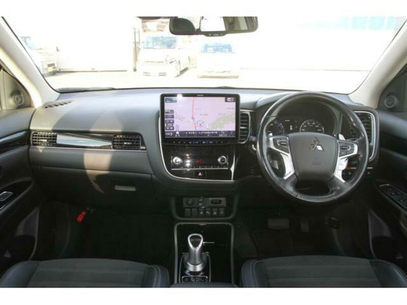 OUTLANDER PHEV