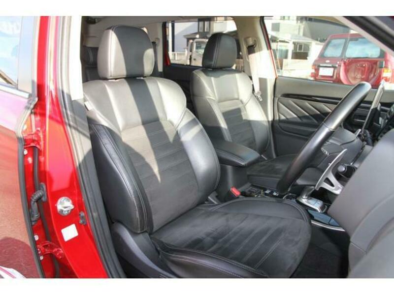 OUTLANDER PHEV