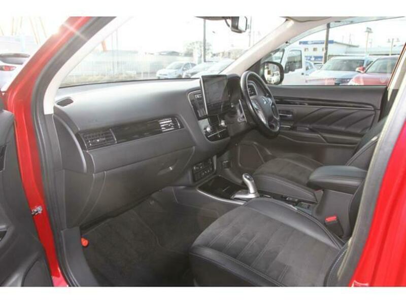 OUTLANDER PHEV