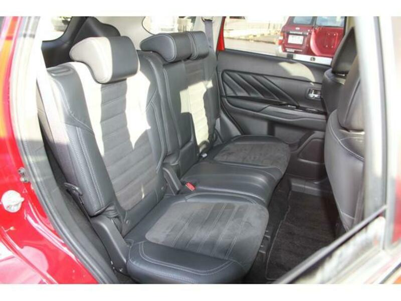 OUTLANDER PHEV