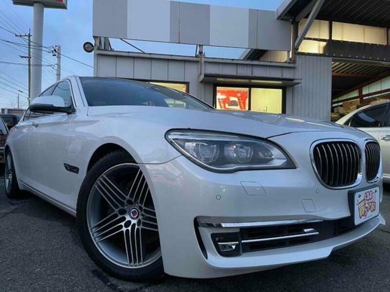 BMW 7 SERIES