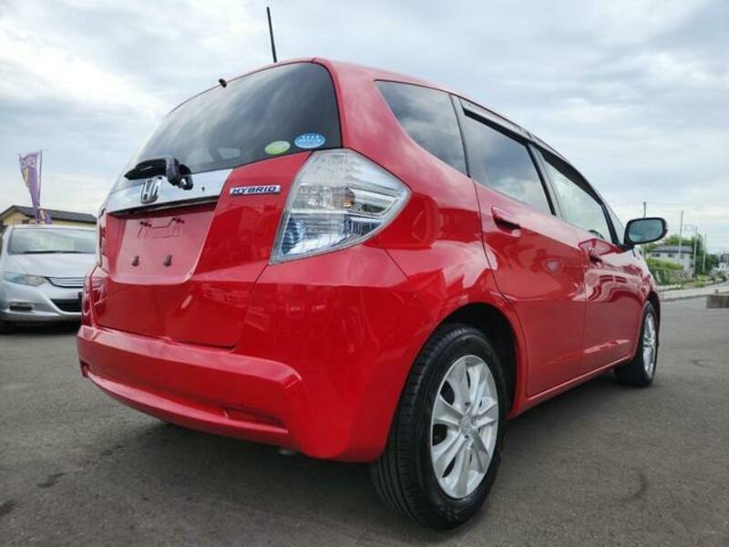 FIT HYBRID
