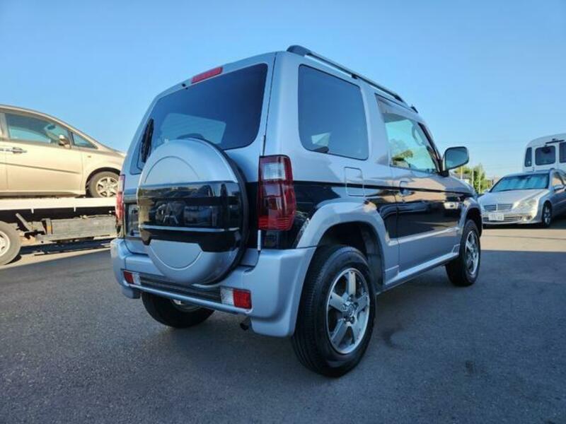 PAJERO MINI