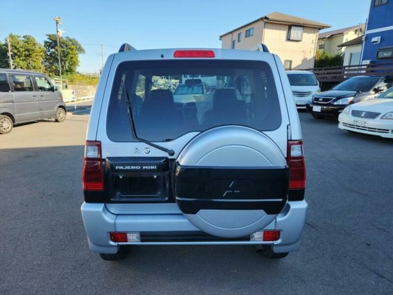 PAJERO MINI