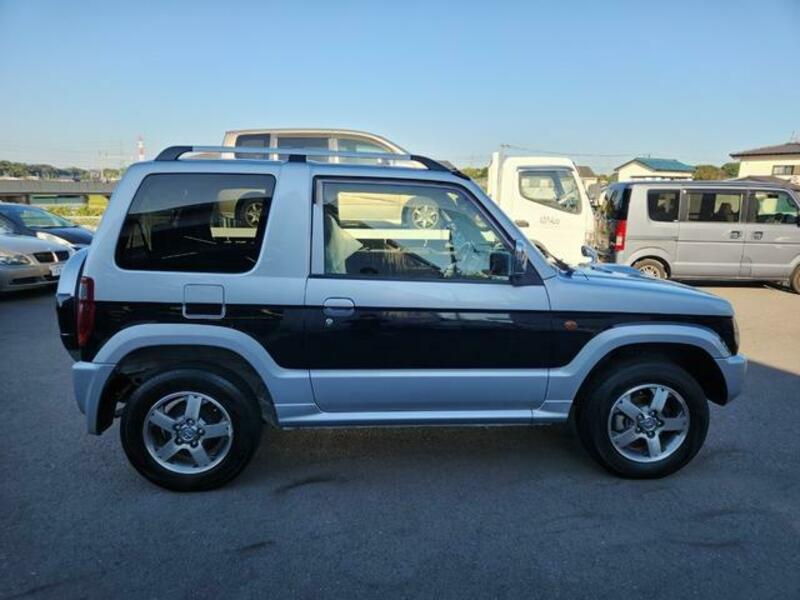 PAJERO MINI