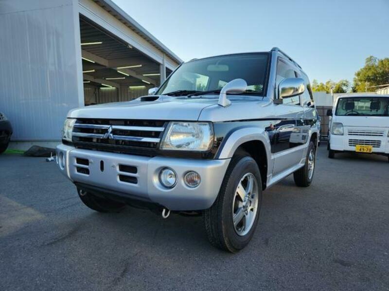 MITSUBISHI PAJERO MINI