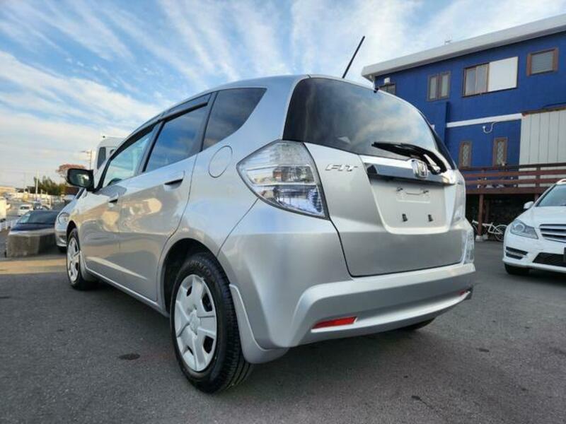 FIT HYBRID