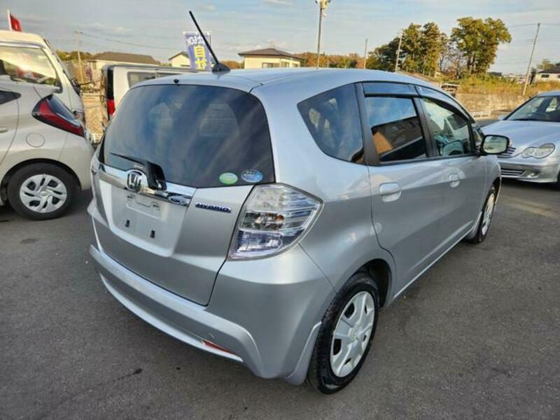 FIT HYBRID