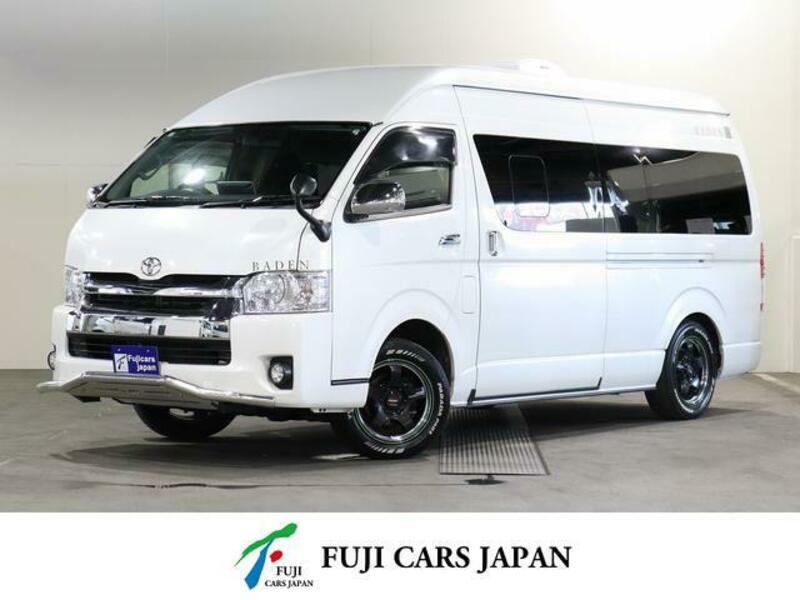 TOYOTA HIACE VAN