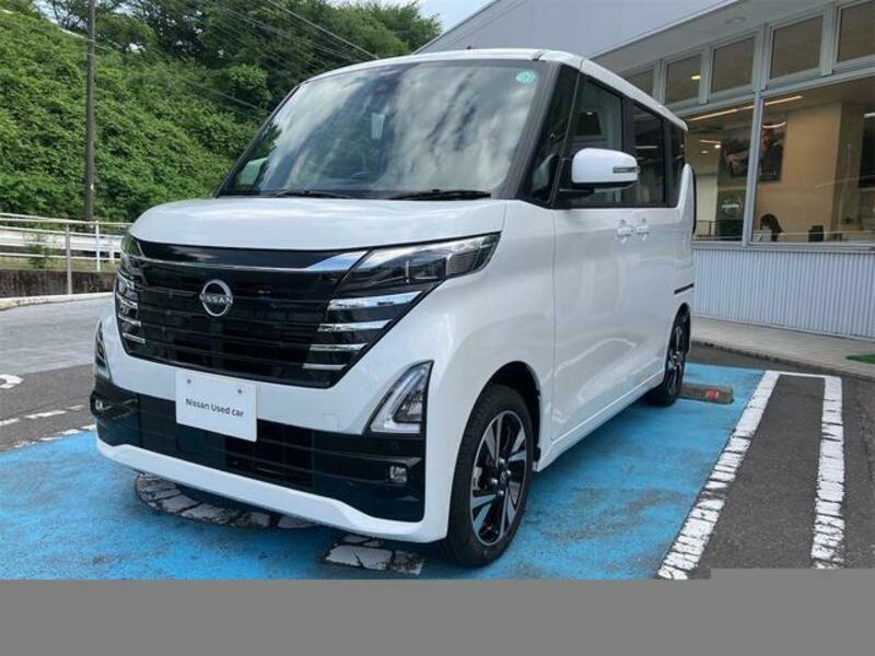 NISSAN ROOX