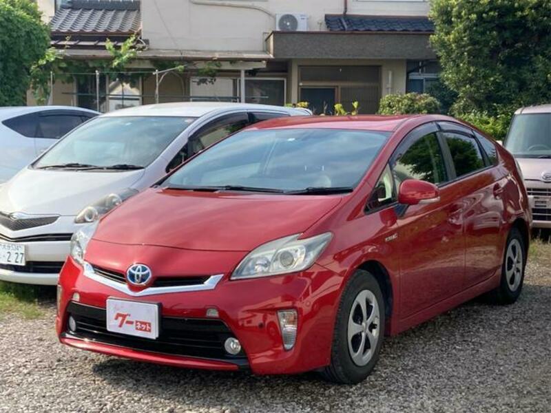 TOYOTA PRIUS