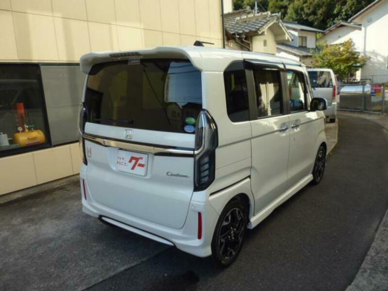 N BOX CUSTOM