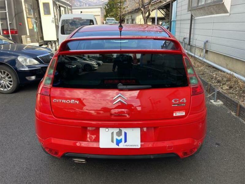 C4