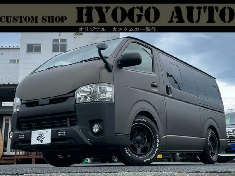 TOYOTA HIACE VAN
