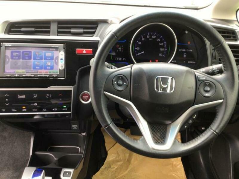 FIT HYBRID