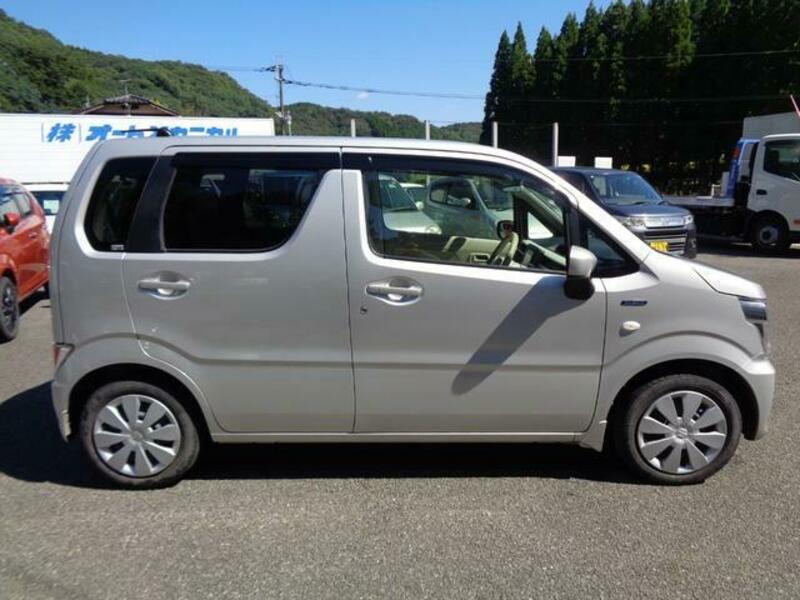 WAGON R