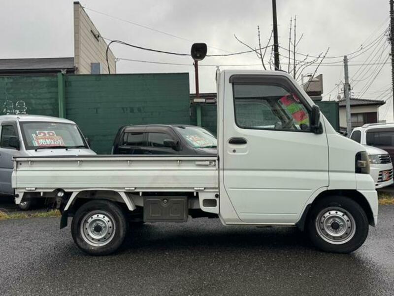 CLIPPER TRUCK