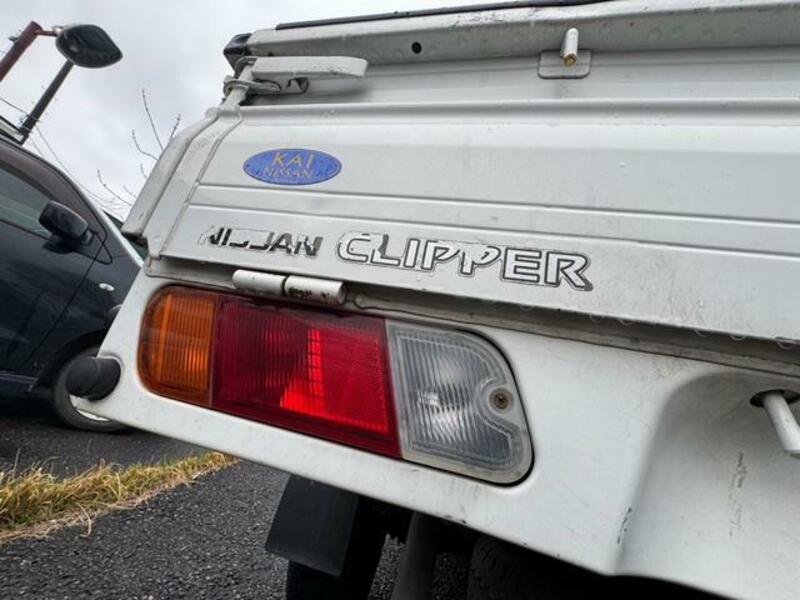 CLIPPER TRUCK