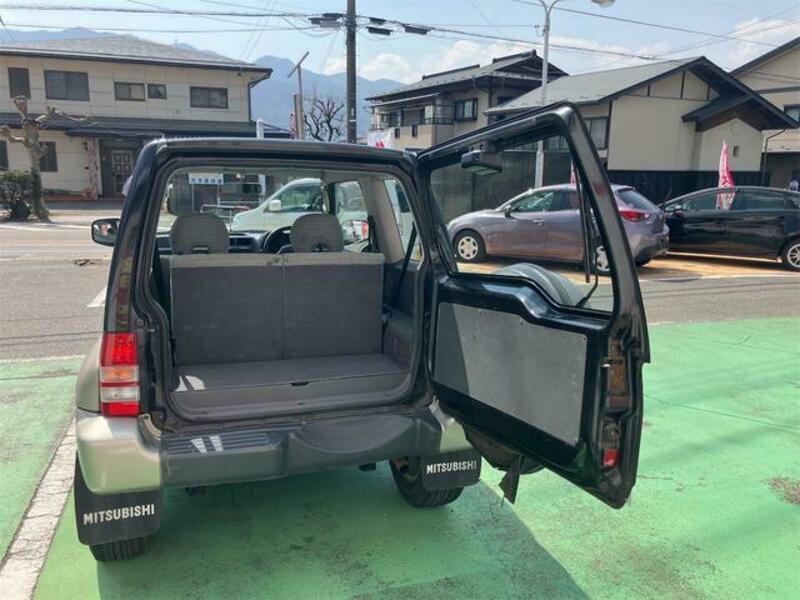 PAJERO JR