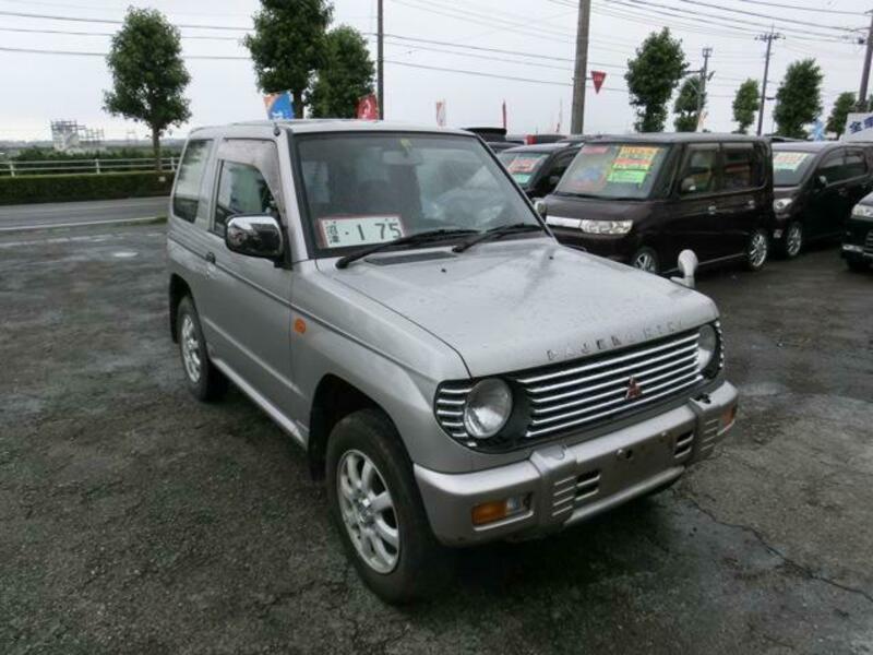 MITSUBISHI PAJERO MINI