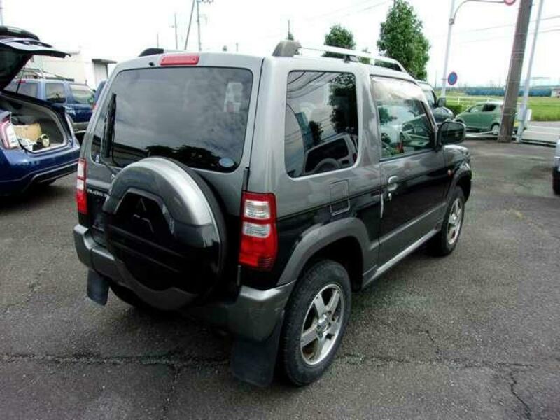 PAJERO MINI