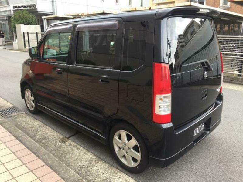 WAGON R