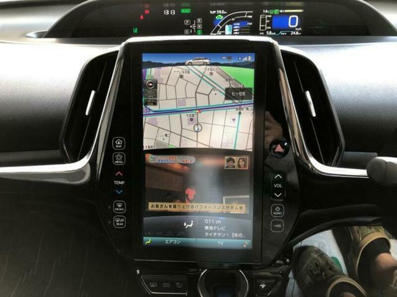 PRIUS PHV