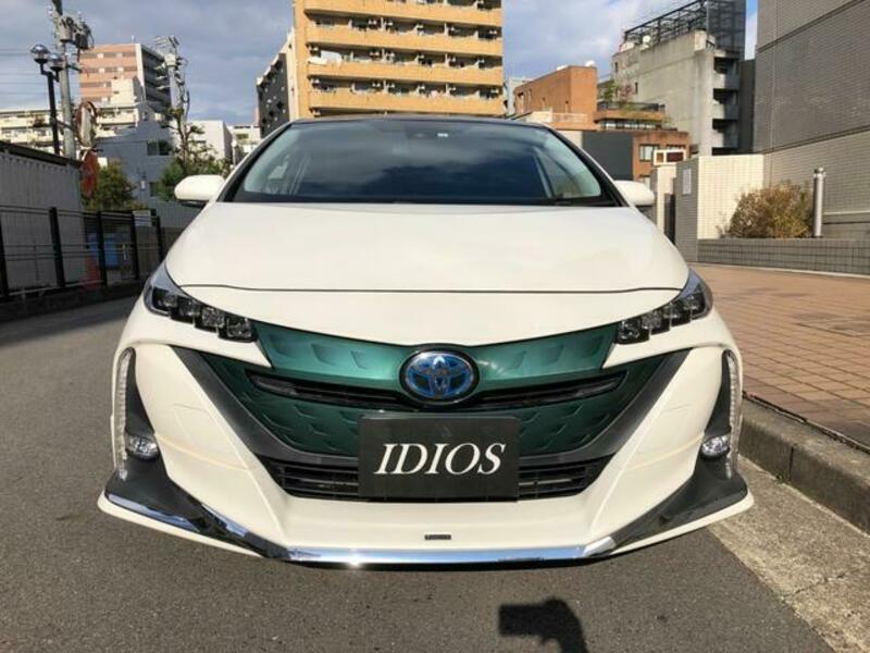 PRIUS PHV