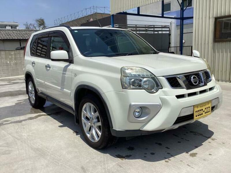 X-TRAIL