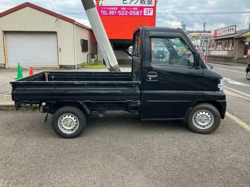 MINICAB TRUCK