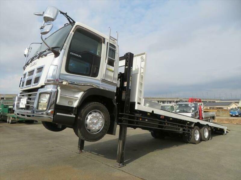 ISUZU GIGA